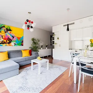 https://krawiecka-3-apartament-merilyn.hotelswroclaw.com